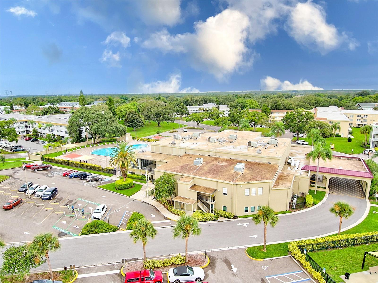 Image 21 of 28 For 2461 Rhodesian Drive 19