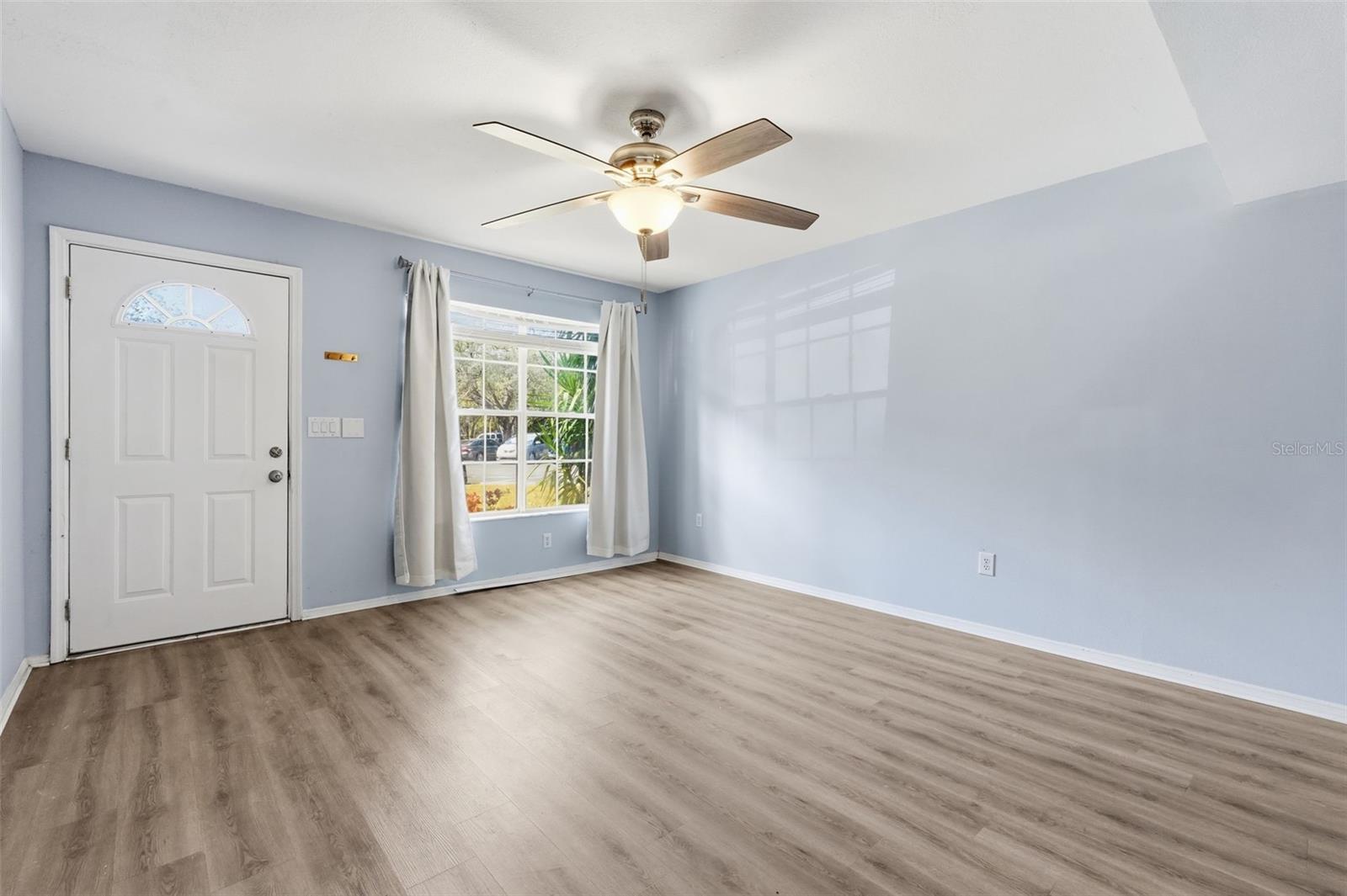 Image 10 of 29 For 2183 Fox Chase Boulevard