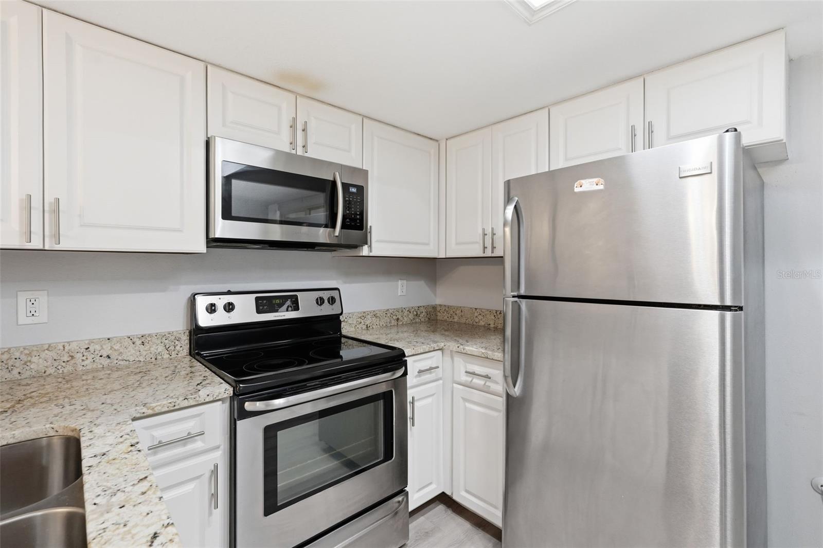 Image 5 of 29 For 2183 Fox Chase Boulevard