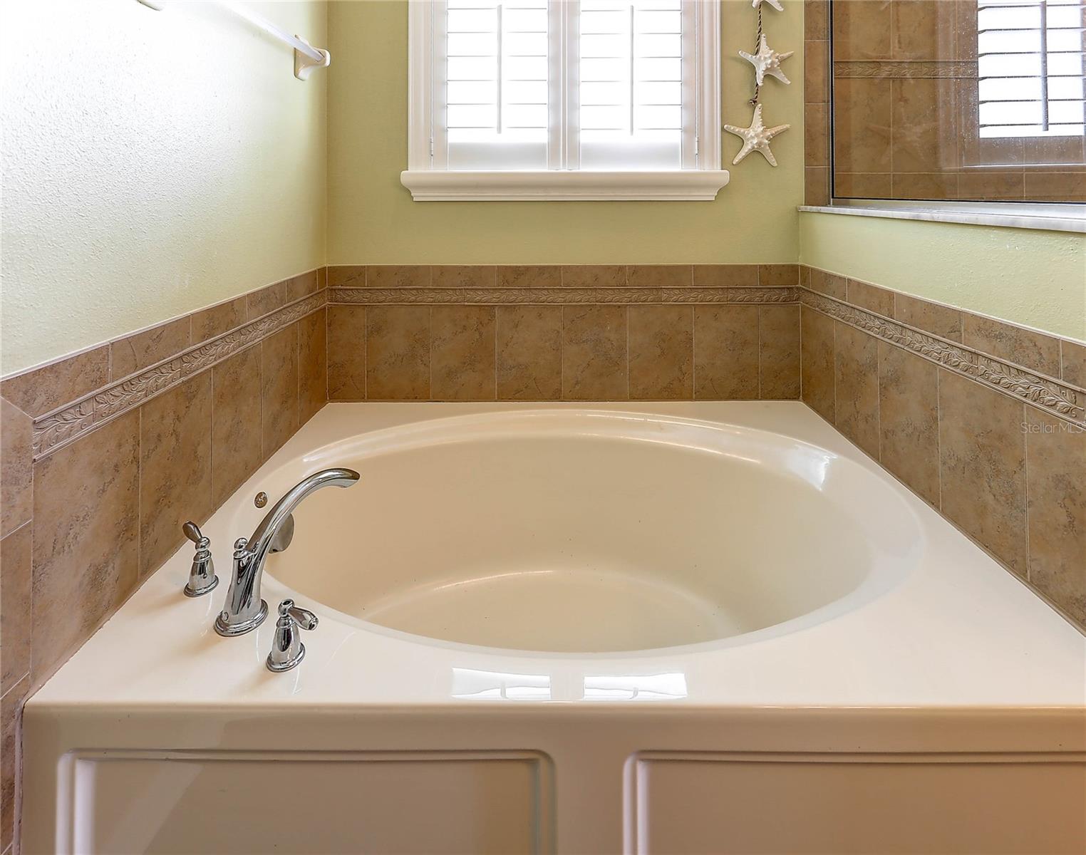 Image 33 of 52 For 19411 Sunset Bay Drive