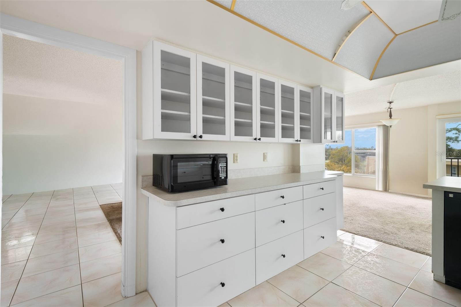 Image 12 of 36 For 225 Country Club Drive F-1401