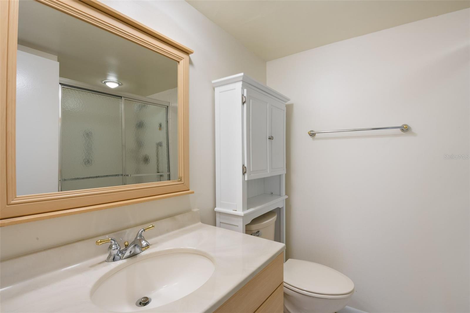 Image 22 of 36 For 225 Country Club Drive F-1401