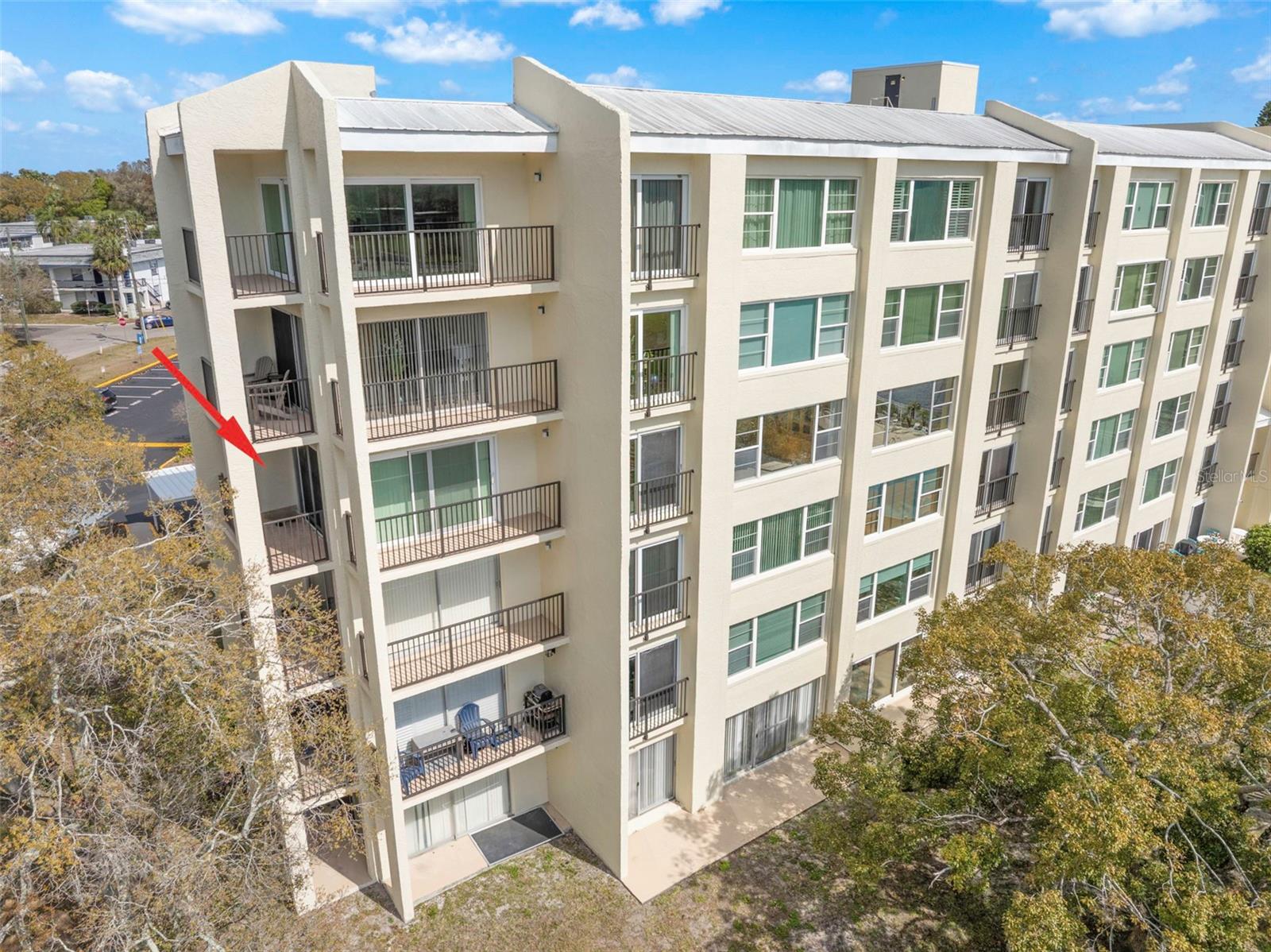 Image 25 of 36 For 225 Country Club Drive F-1401