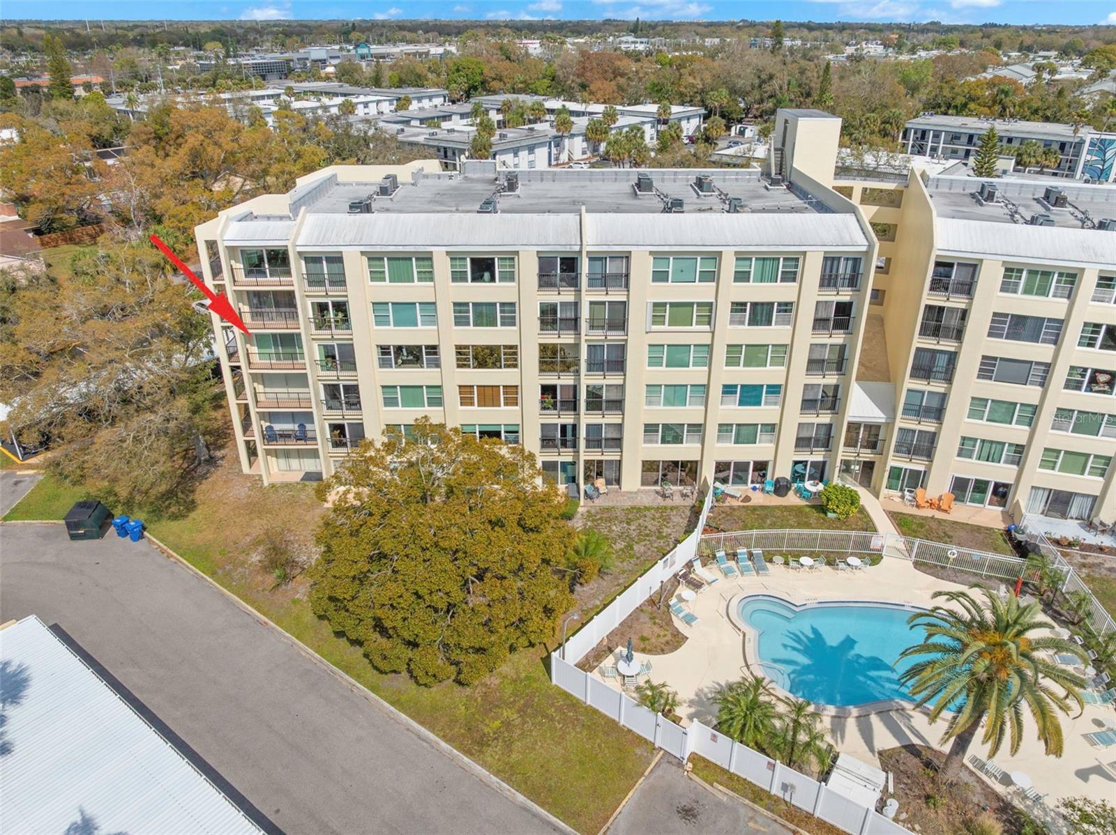 Image 27 of 36 For 225 Country Club Drive F-1401