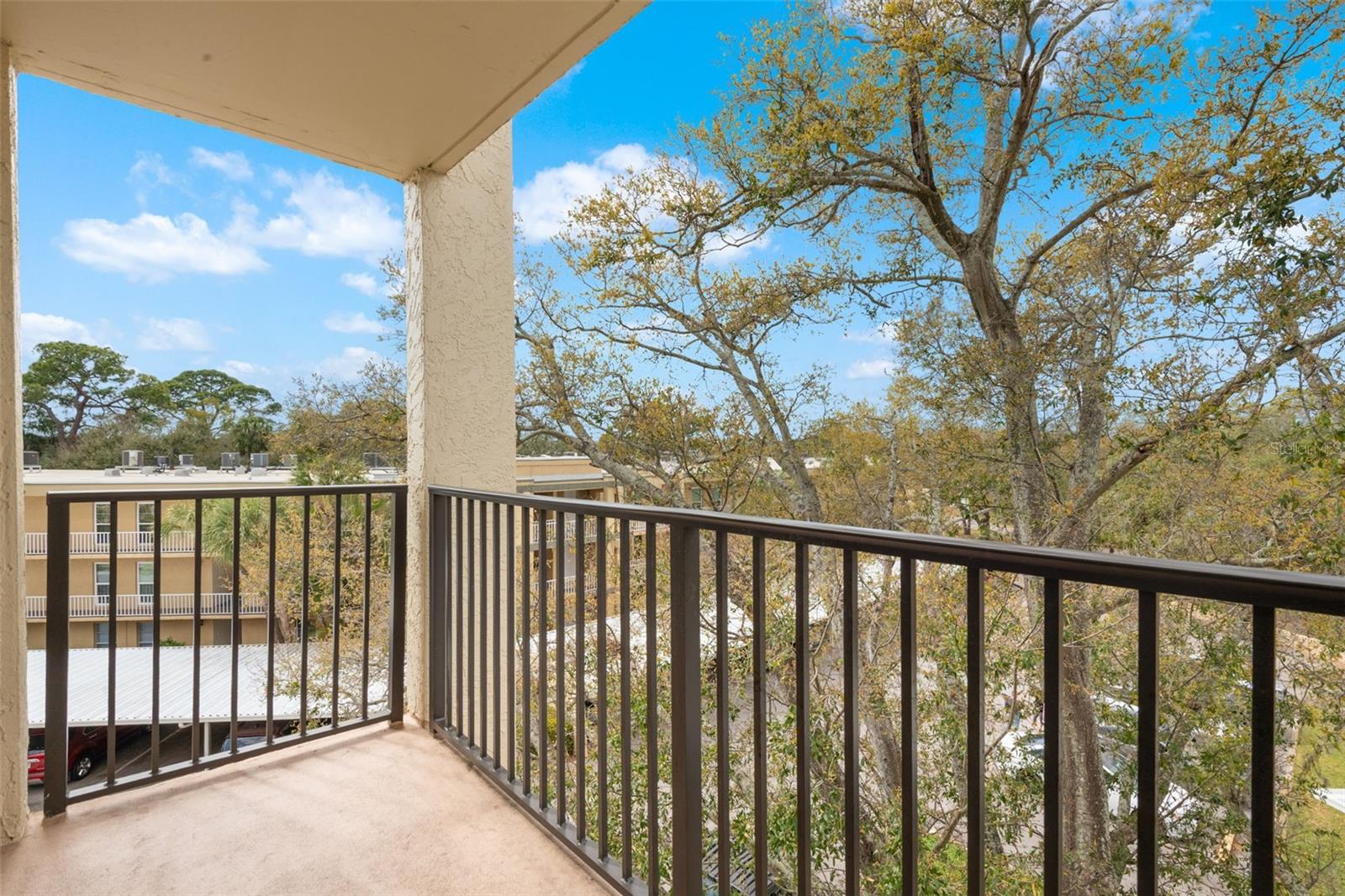 Image 5 of 36 For 225 Country Club Drive F-1401