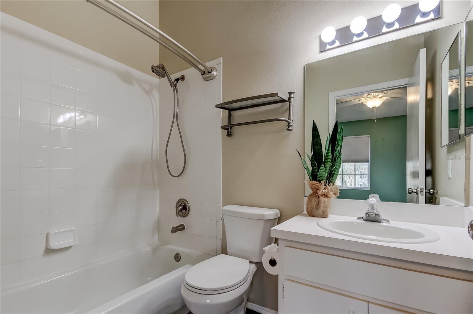 Image 22 of 36 For 12440 Berkeley Square Drive