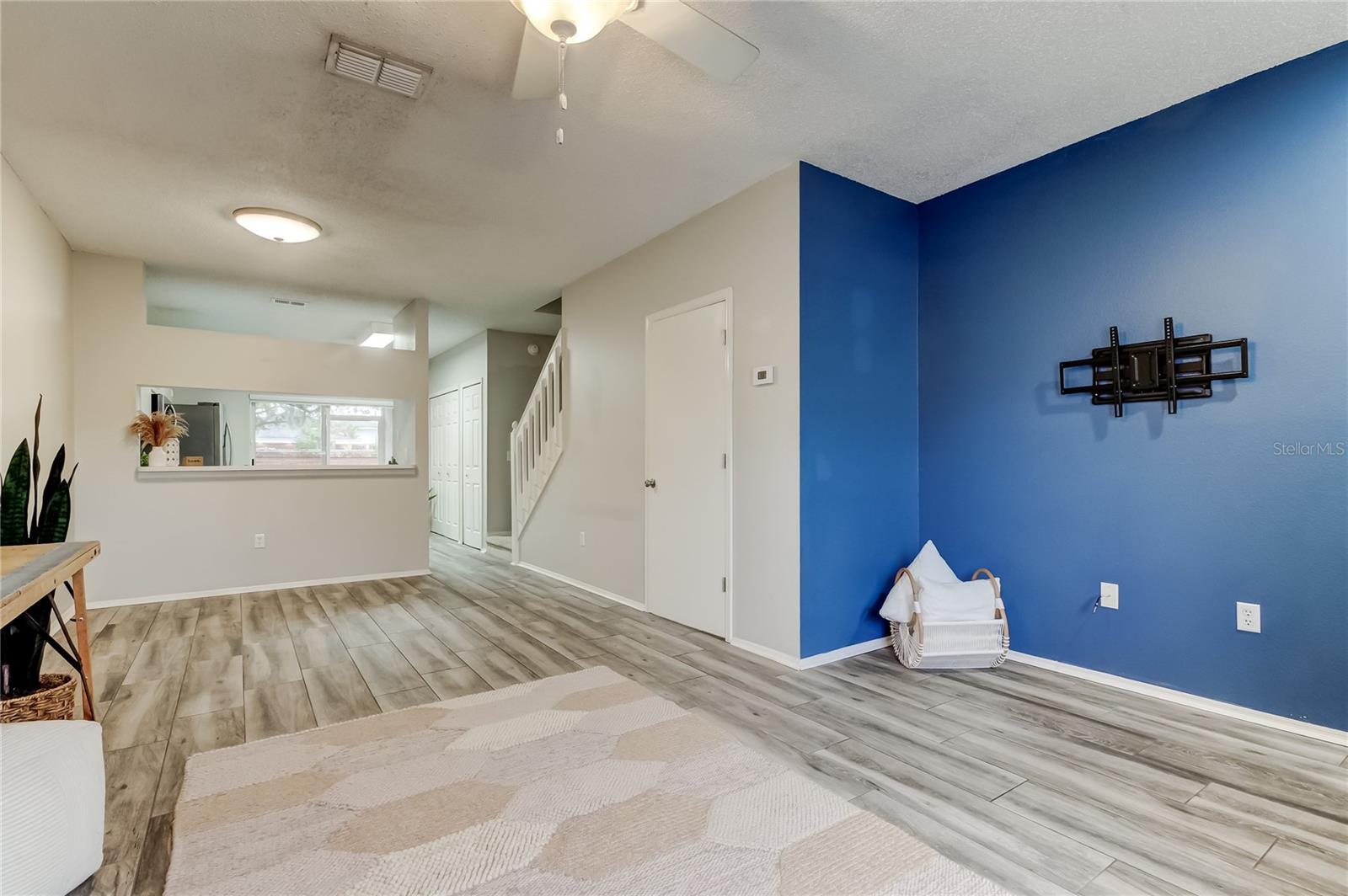 Image 6 of 36 For 12440 Berkeley Square Drive