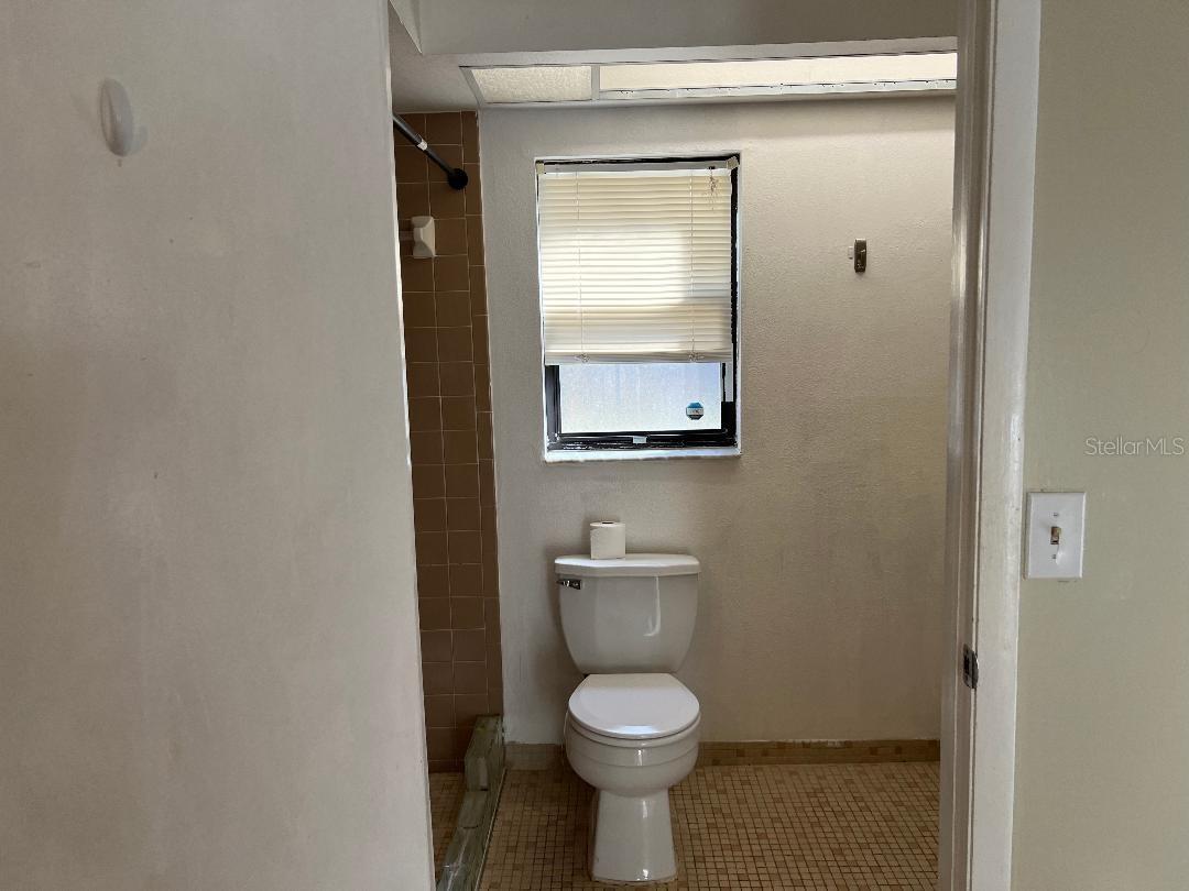 Image 40 of 45 For 200 Arbor Drive W