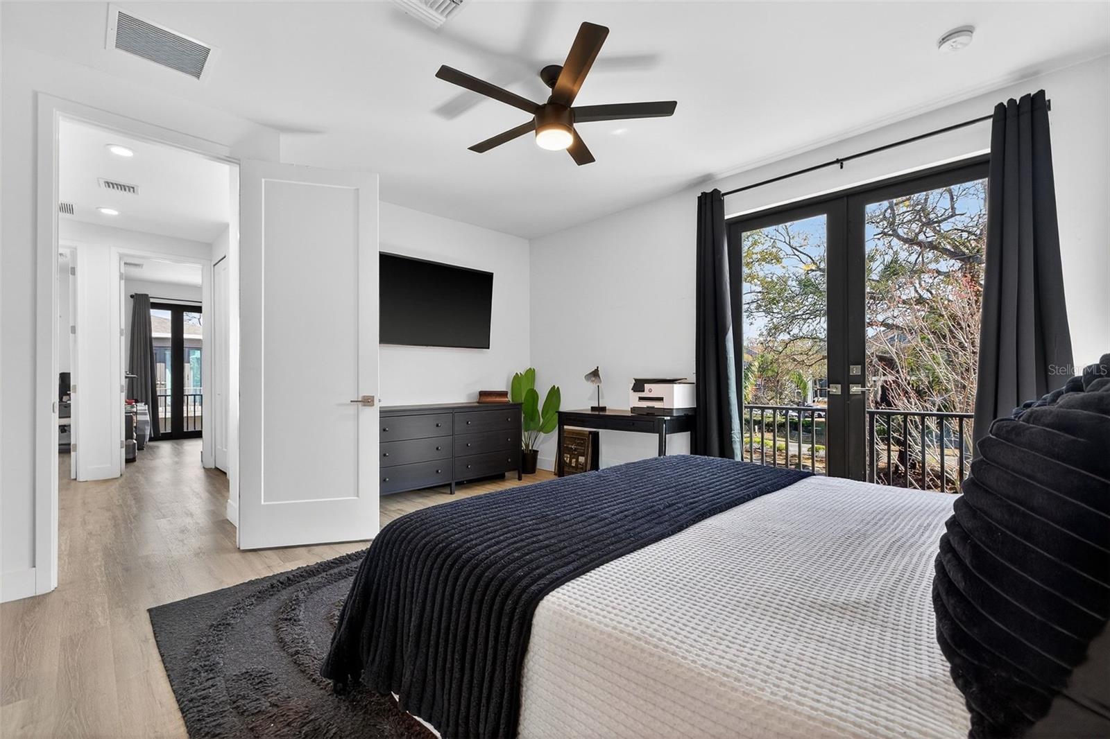 Image 20 of 23 For 8706 Palm Ranches Place