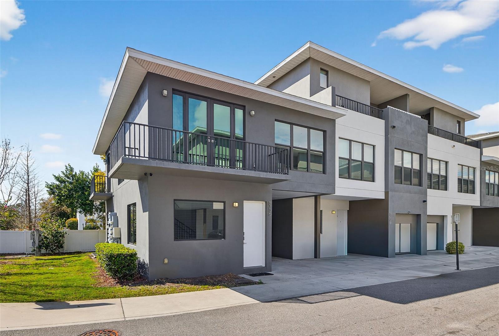 Image 4 of 23 For 8706 Palm Ranches Place