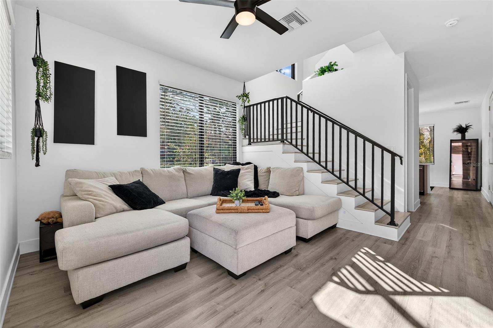 Image 5 of 23 For 8706 Palm Ranches Place