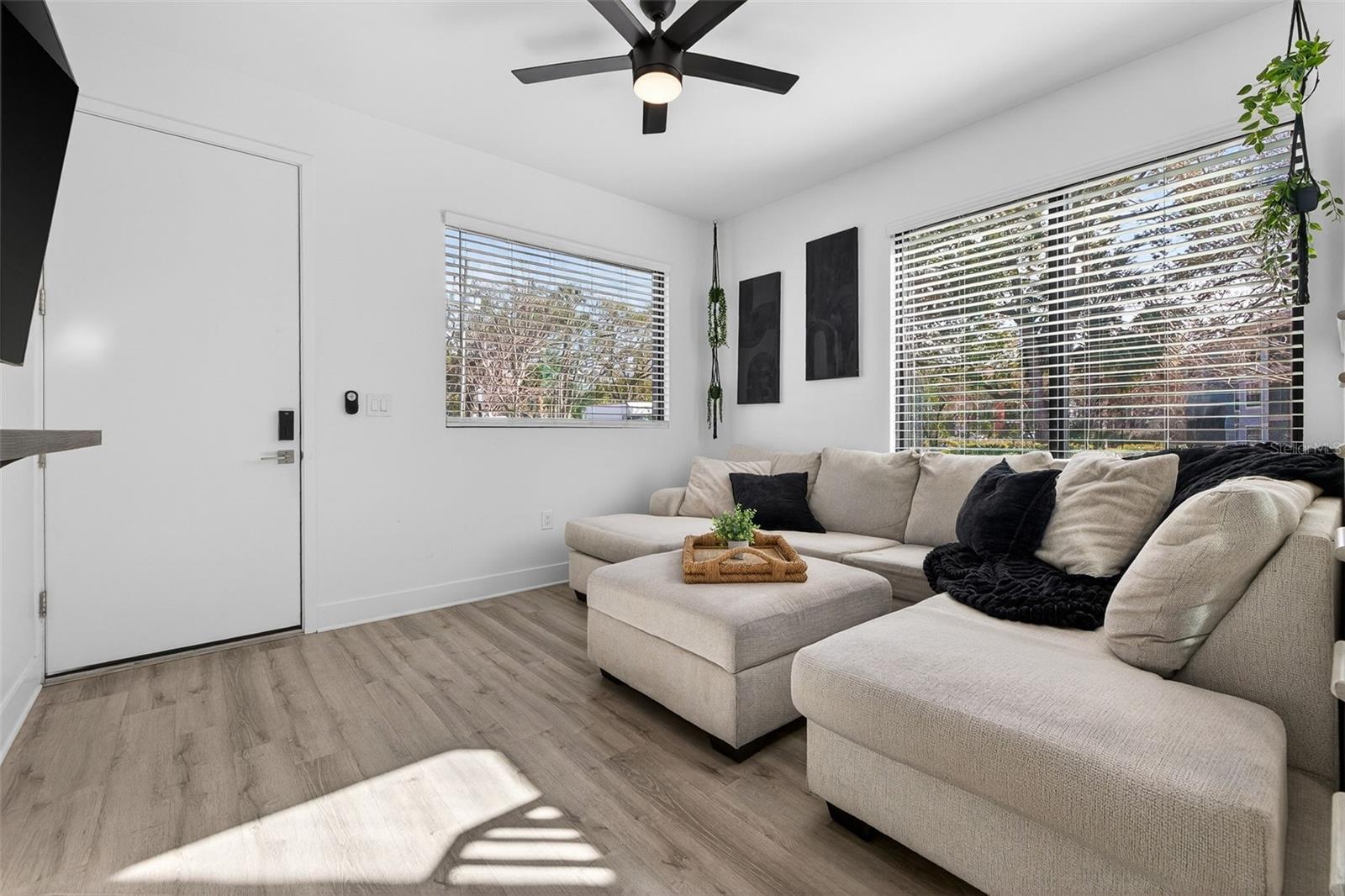 Image 6 of 23 For 8706 Palm Ranches Place