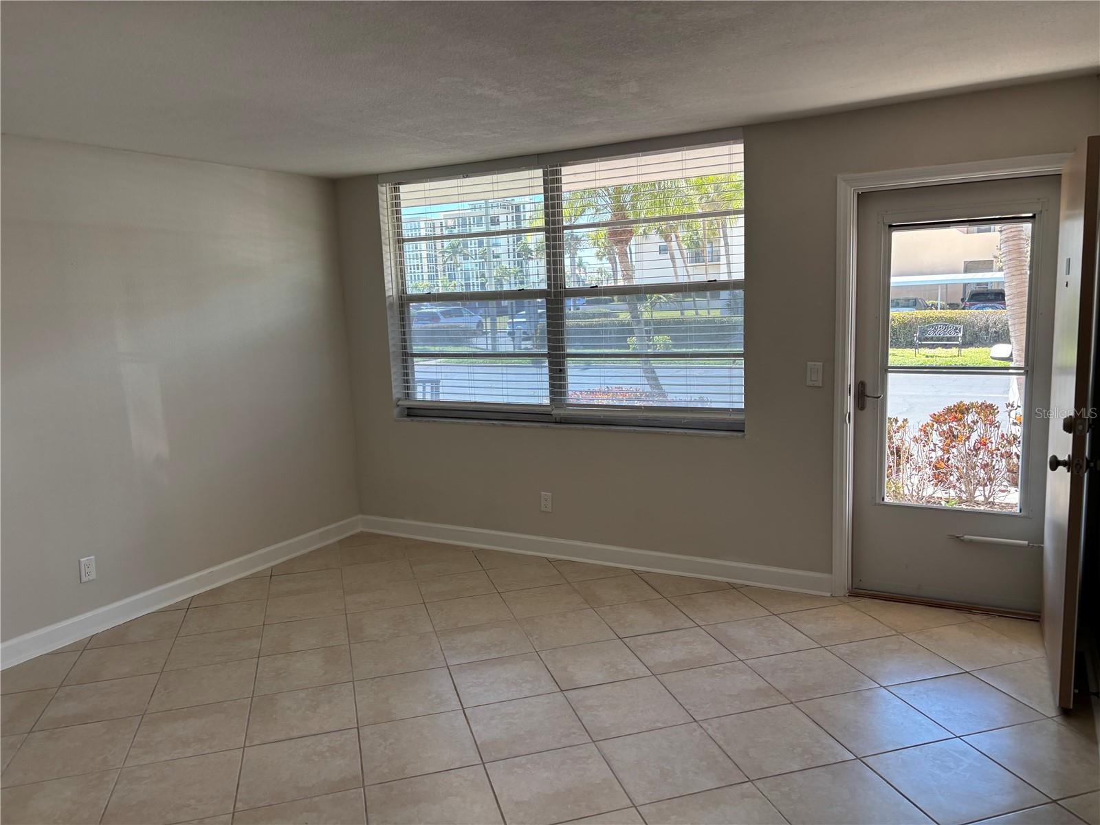 Image 6 of 42 For 7405 Bay Island Drive S 127