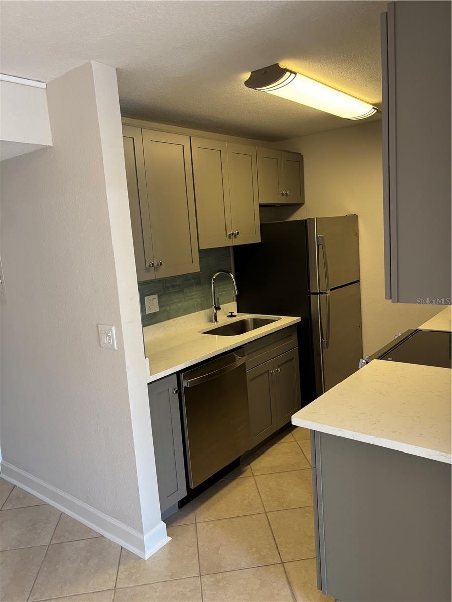 Image 8 of 42 For 7405 Bay Island Drive S 127