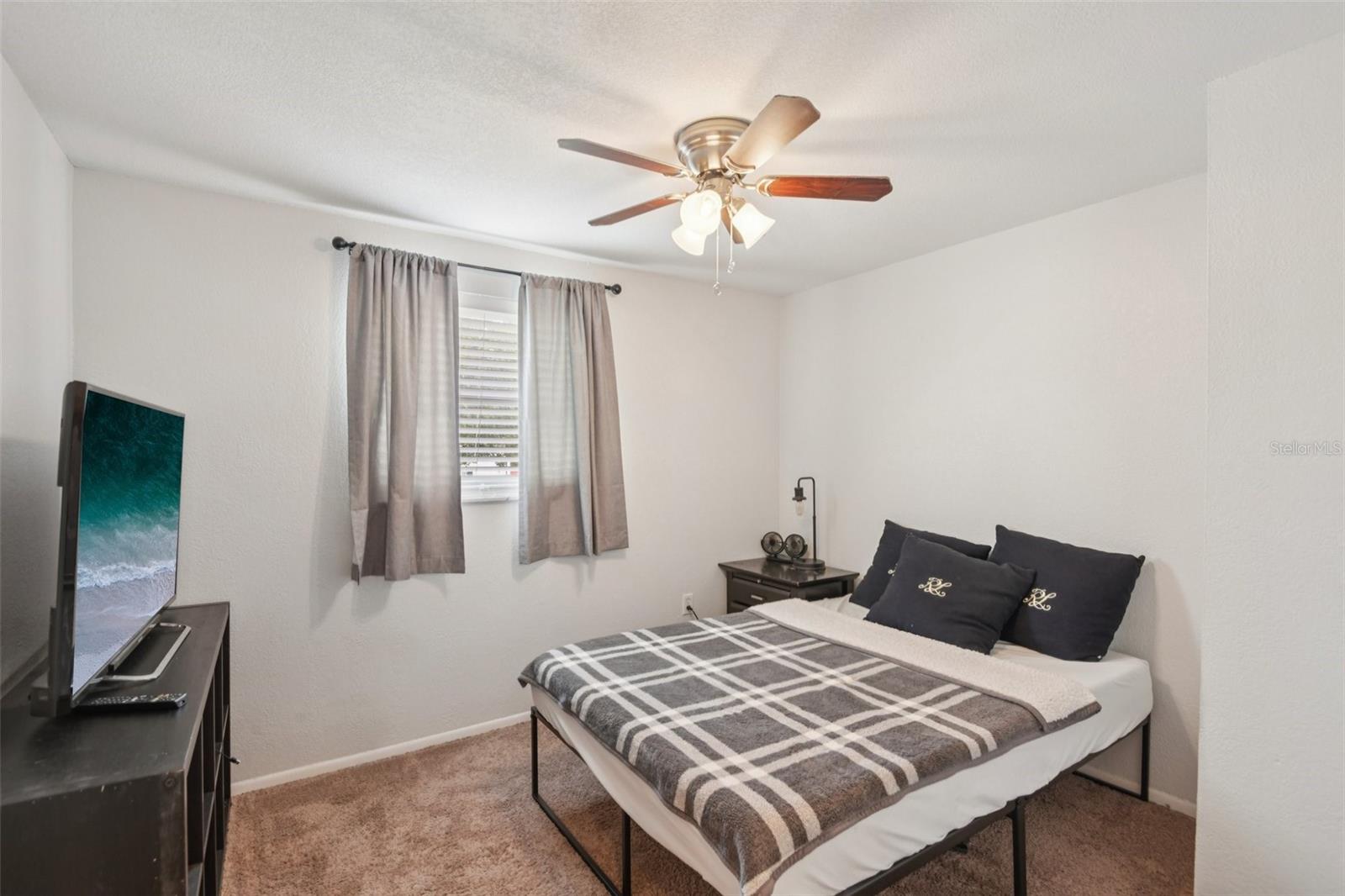 Image 16 of 49 For 5942 13th Street