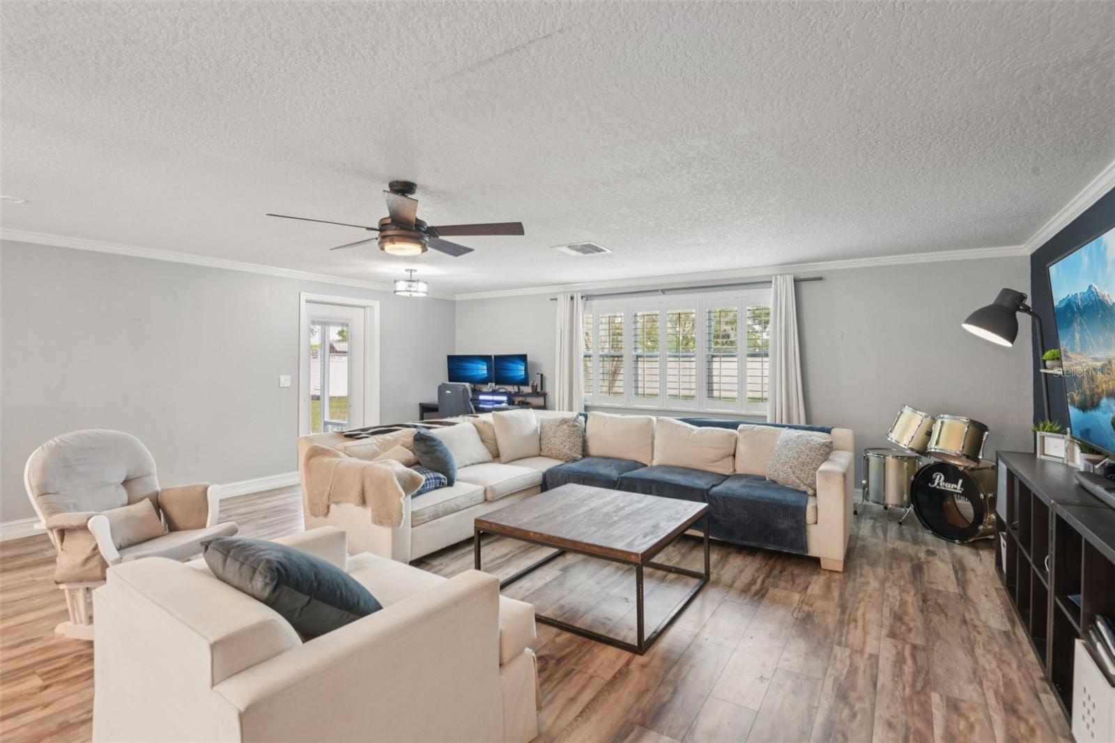 Image 5 of 49 For 5942 13th Street