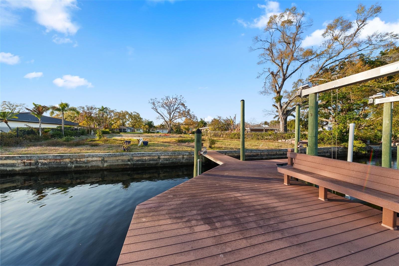 Listing photo id 9 for 4133 River View Avenue