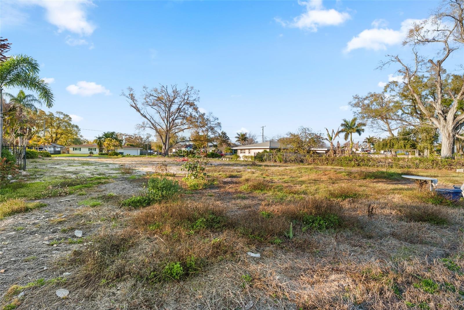 Listing photo id 13 for 4133 River View Avenue