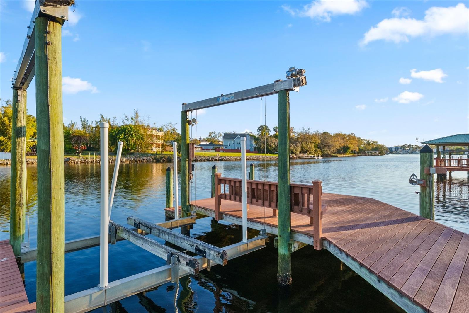 Listing photo id 23 for 4133 River View Avenue