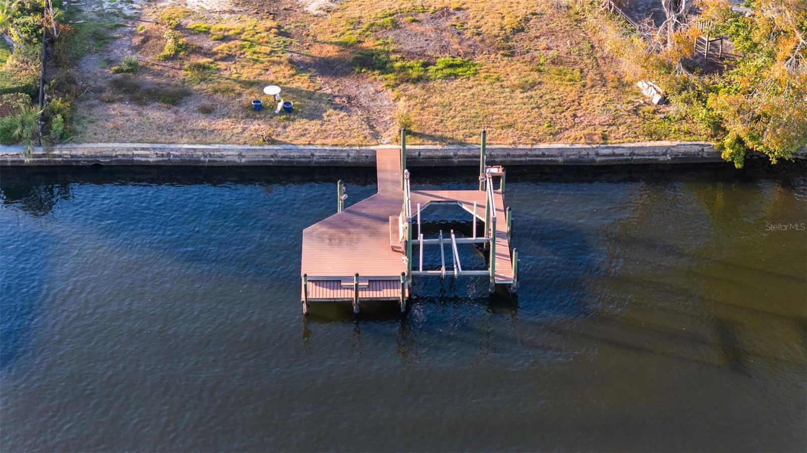 Listing photo id 27 for 4133 River View Avenue