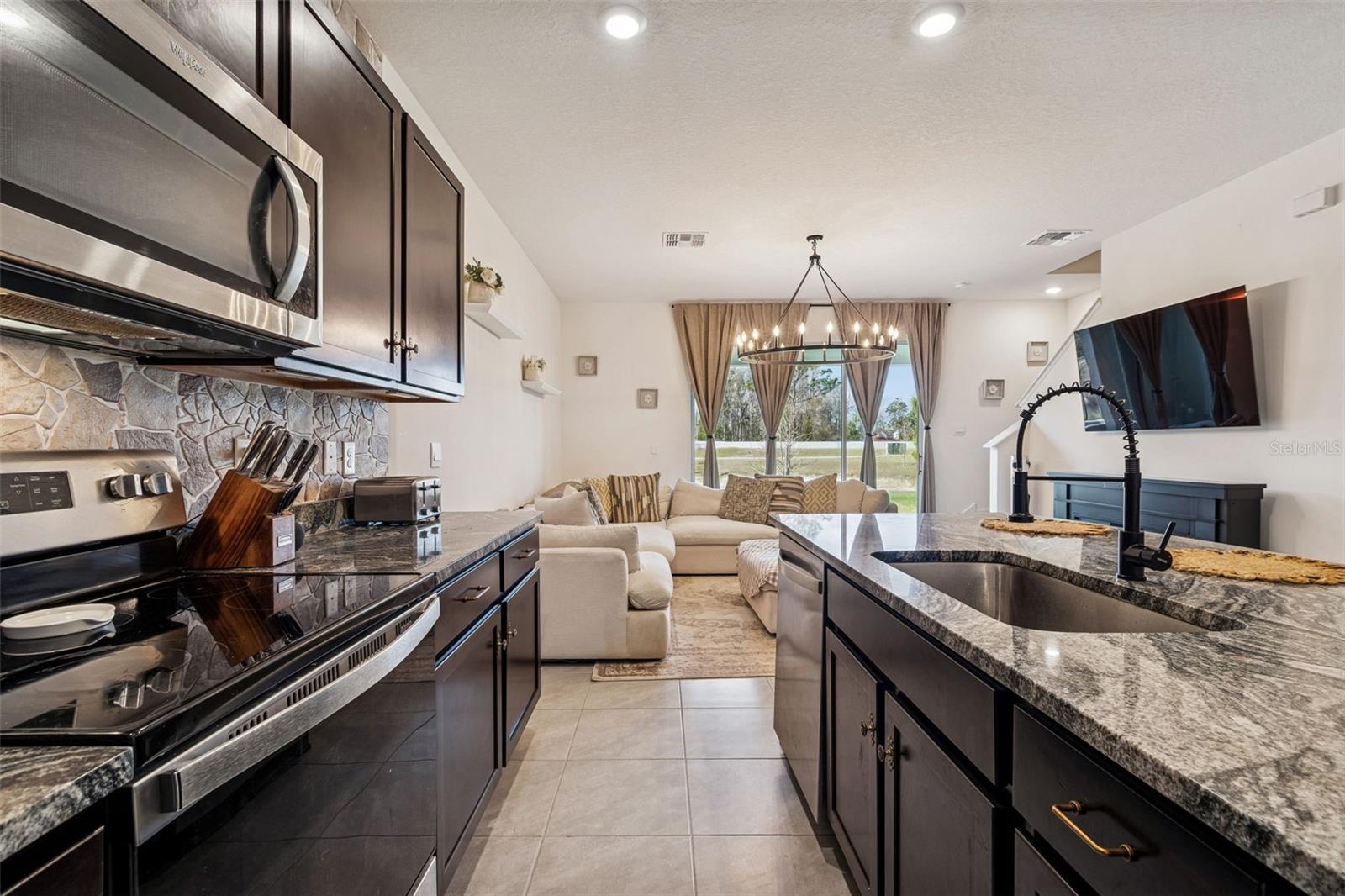 Image 4 of 56 For 11032 Crescent Deer Drive