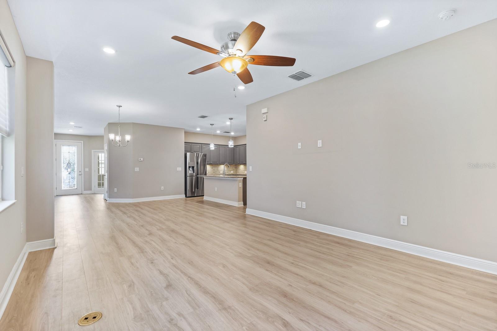 Image 11 of 35 For 13892 Kingfisher Glen Drive