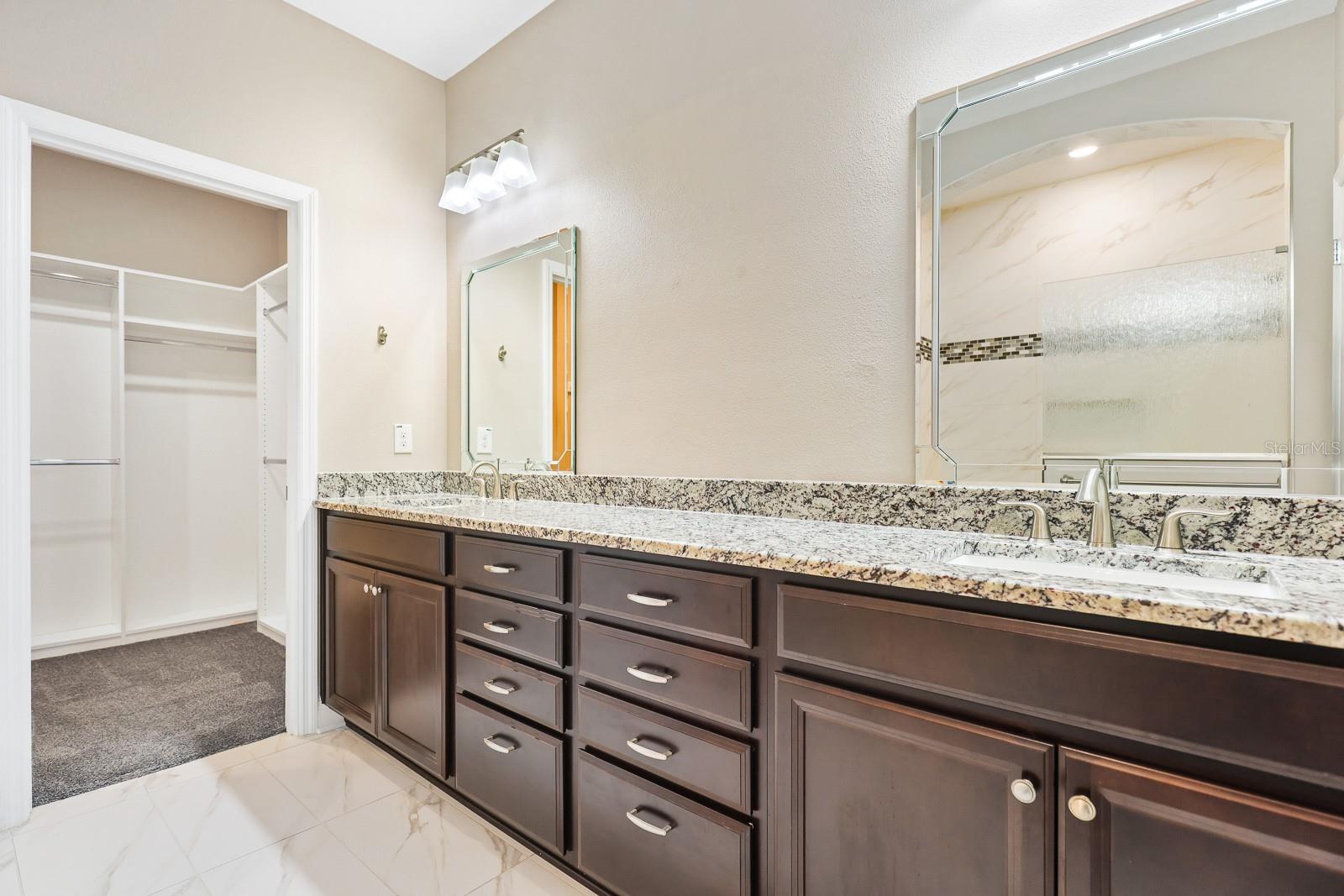 Image 19 of 35 For 13892 Kingfisher Glen Drive