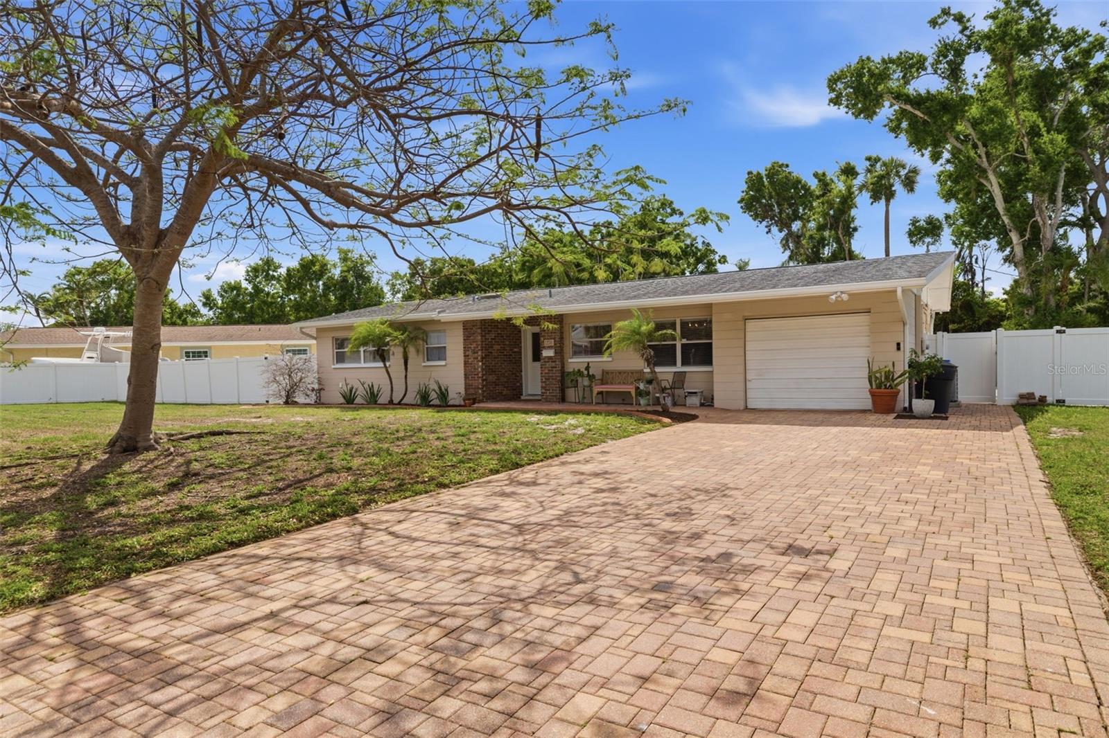 Details for 4415 7th Street S, ST PETERSBURG, FL 33705