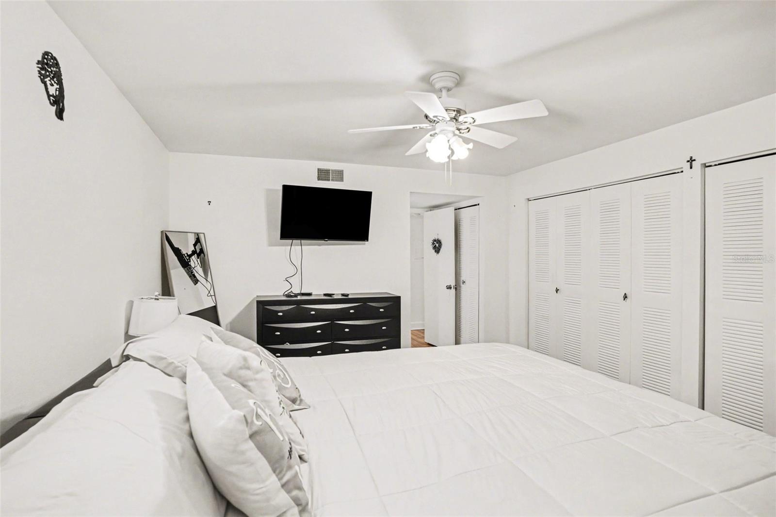 Image 14 of 24 For 9802 Lombard Court 102