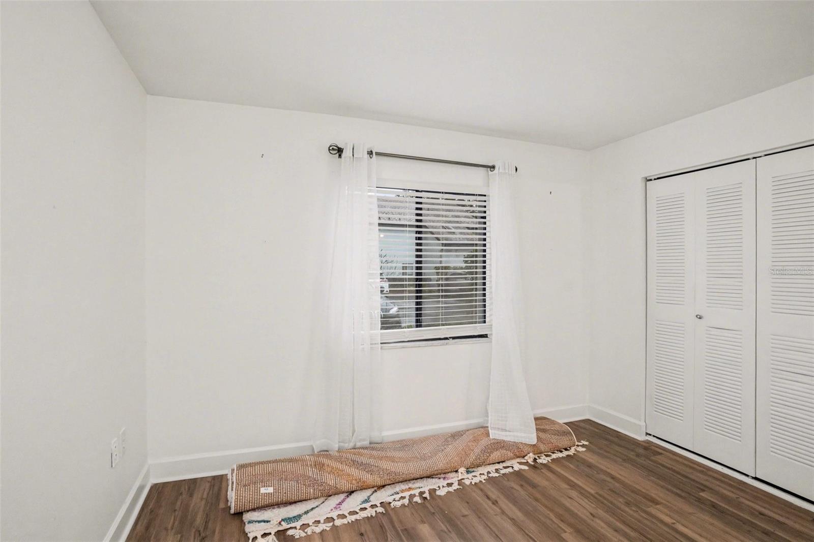 Image 18 of 24 For 9802 Lombard Court 102