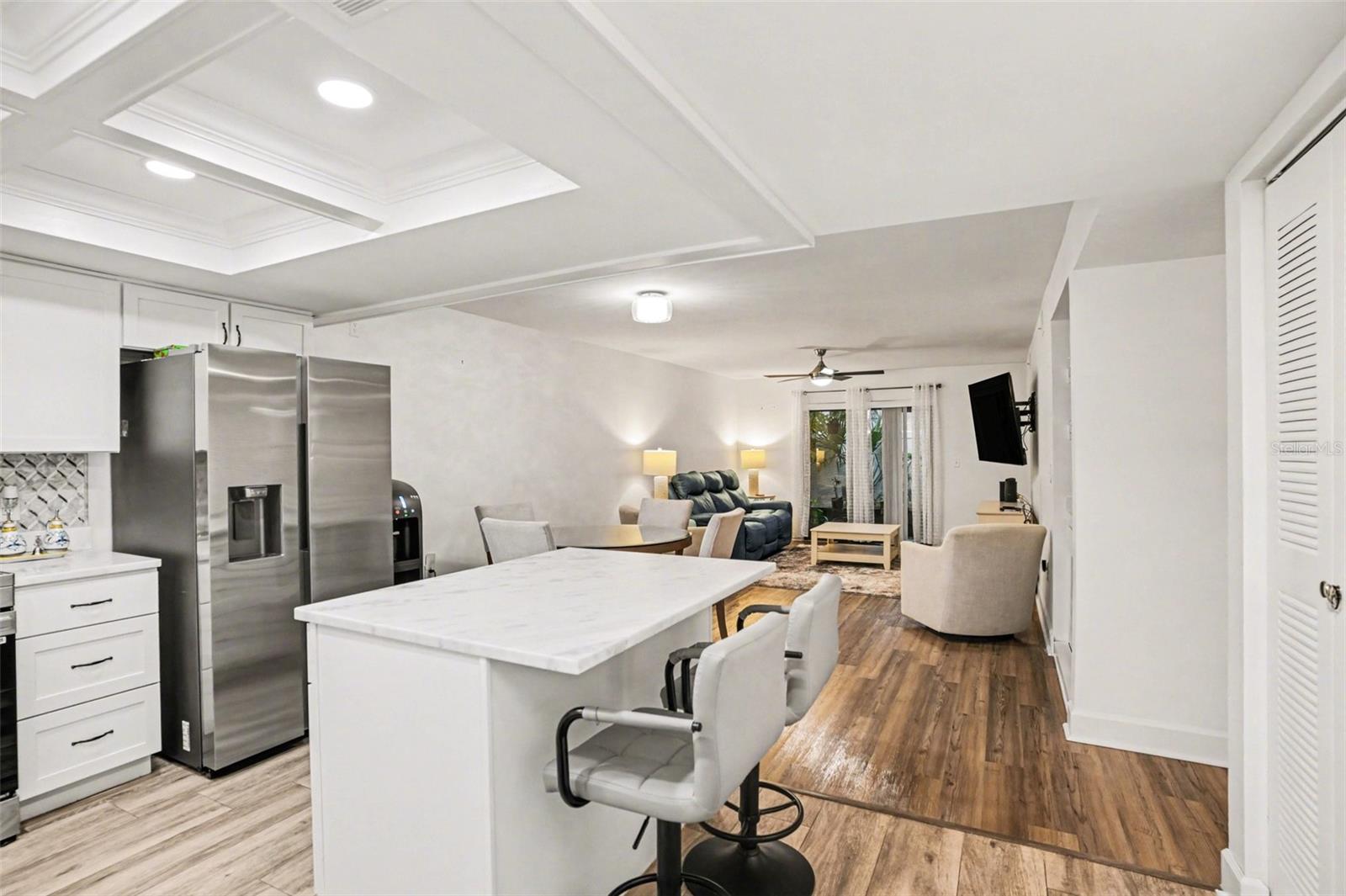 Image 4 of 24 For 9802 Lombard Court 102