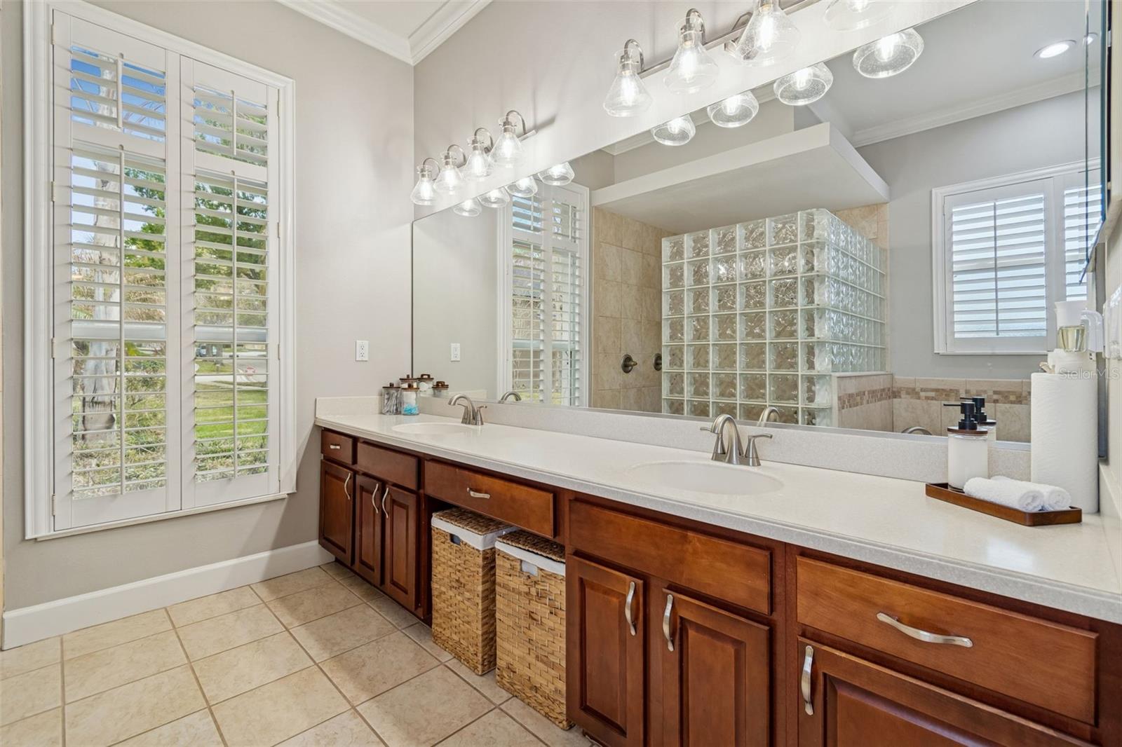 Listing photo id 37 for 1302 Steeple Hill Court