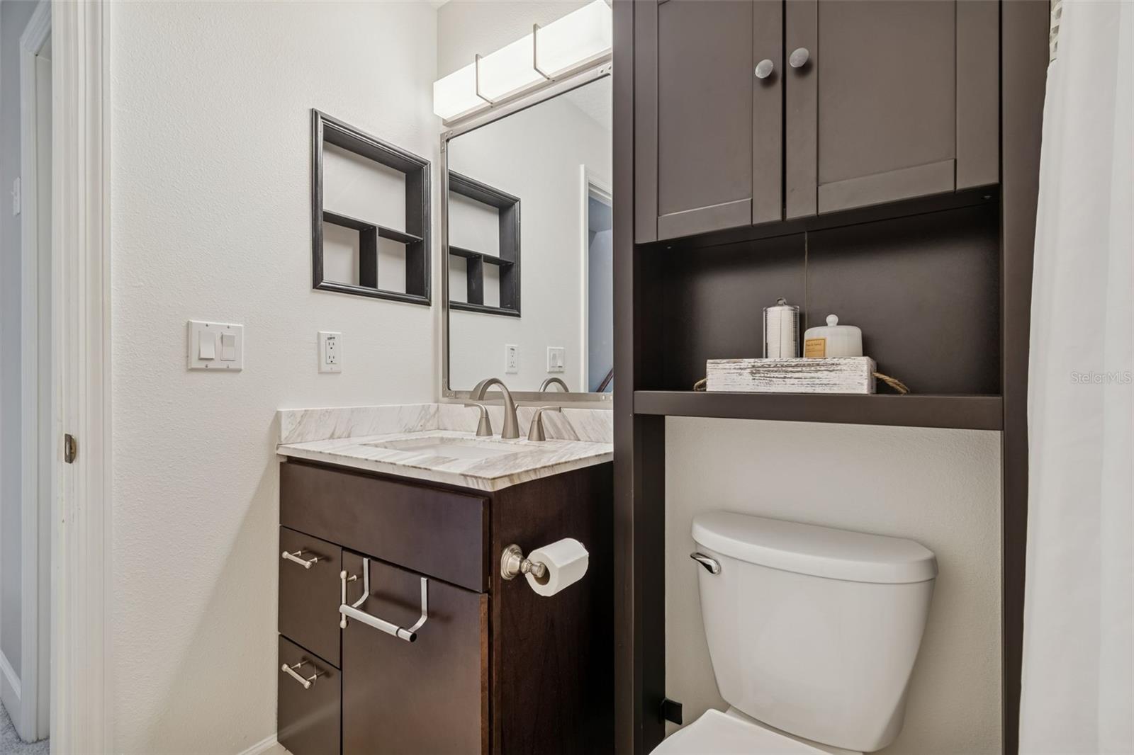 Listing photo id 52 for 1302 Steeple Hill Court