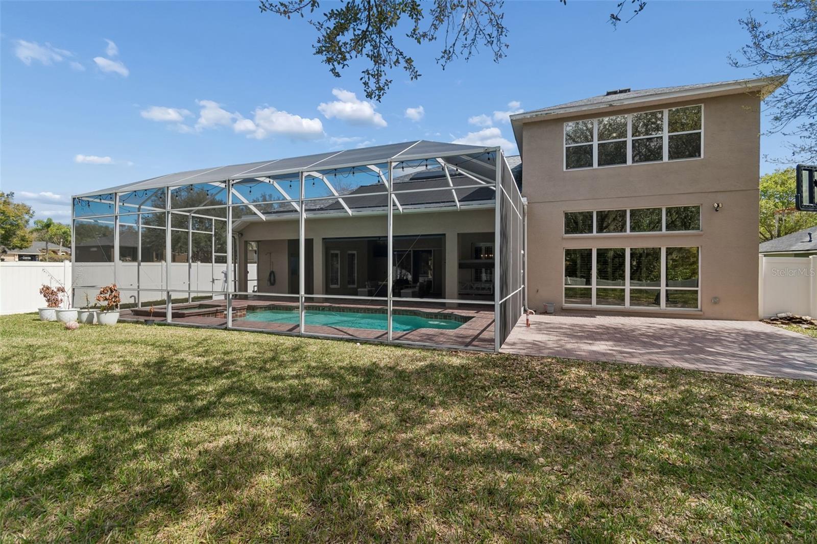 Listing photo id 79 for 1302 Steeple Hill Court