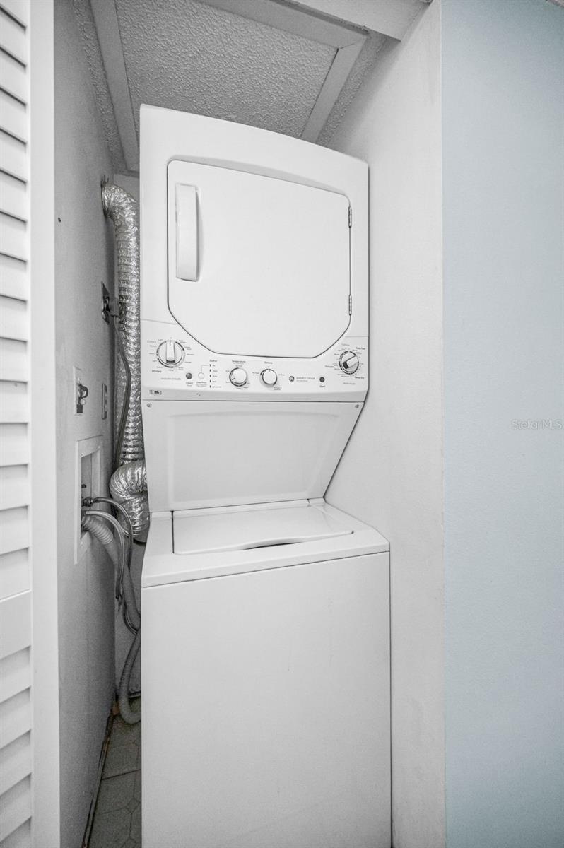 Image 13 of 30 For 3232 Lake Pine Way E C1