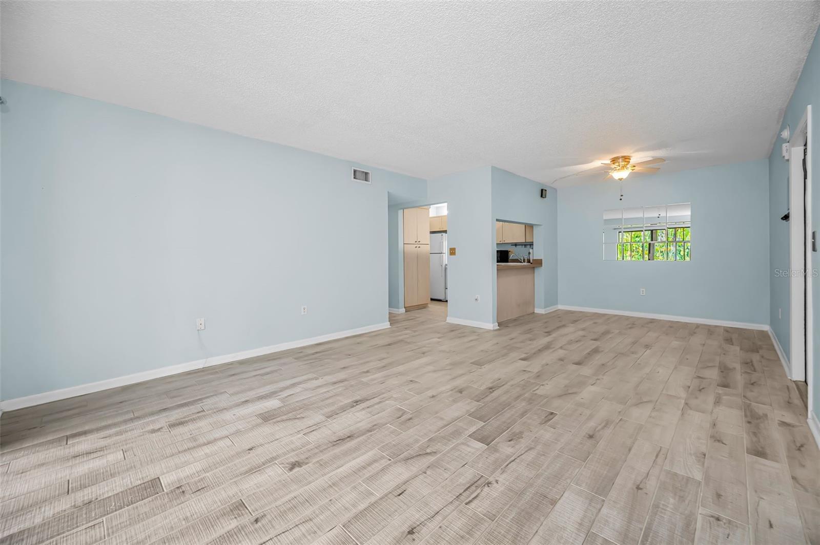 Image 14 of 30 For 3232 Lake Pine Way E C1