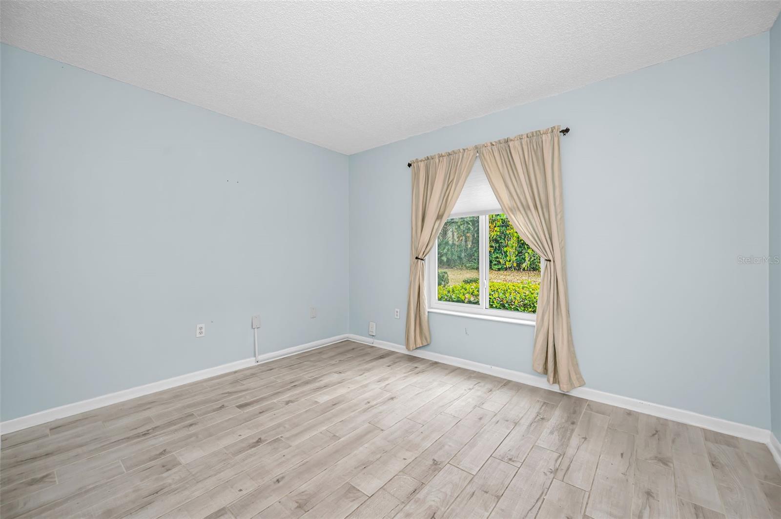 Image 21 of 30 For 3232 Lake Pine Way E C1