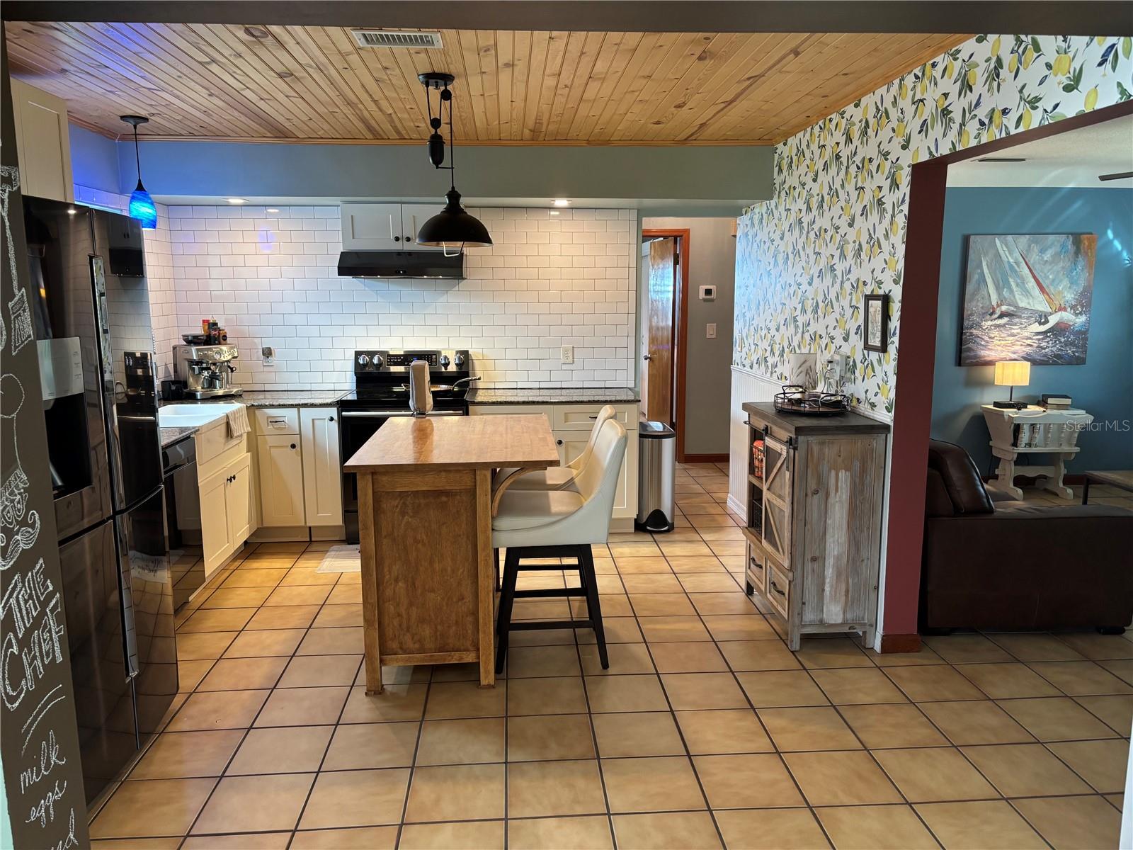 Image 5 of 8 For 4391 34th Avenue N