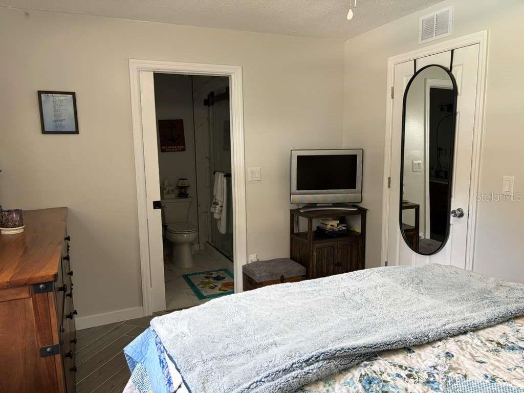 Image 15 of 28 For 6140 18th Avenue