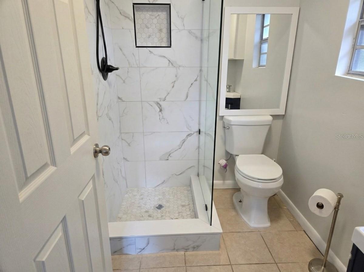 Image 18 of 28 For 6140 18th Avenue