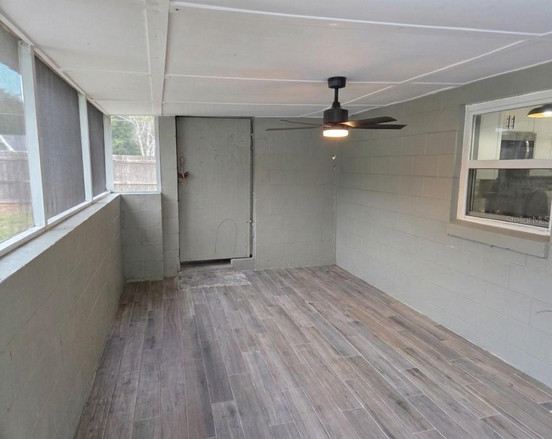 Image 22 of 28 For 6140 18th Avenue