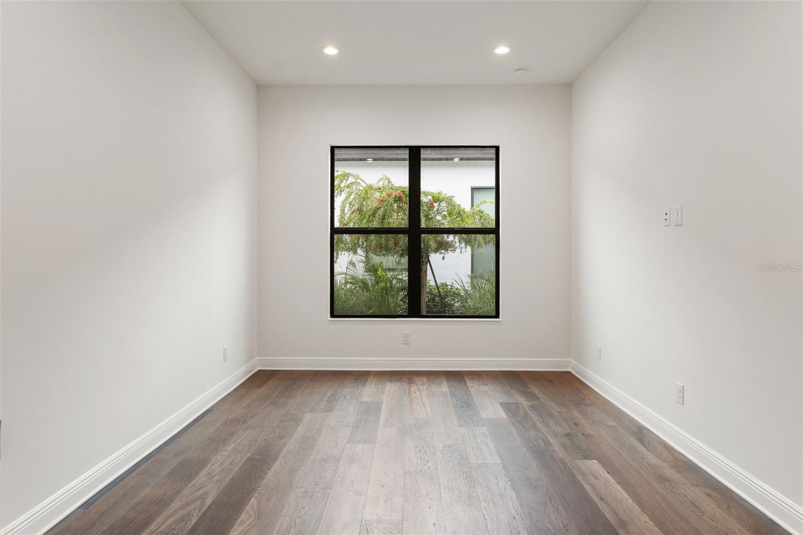 Image 17 of 61 For 552 Bocelli Drive