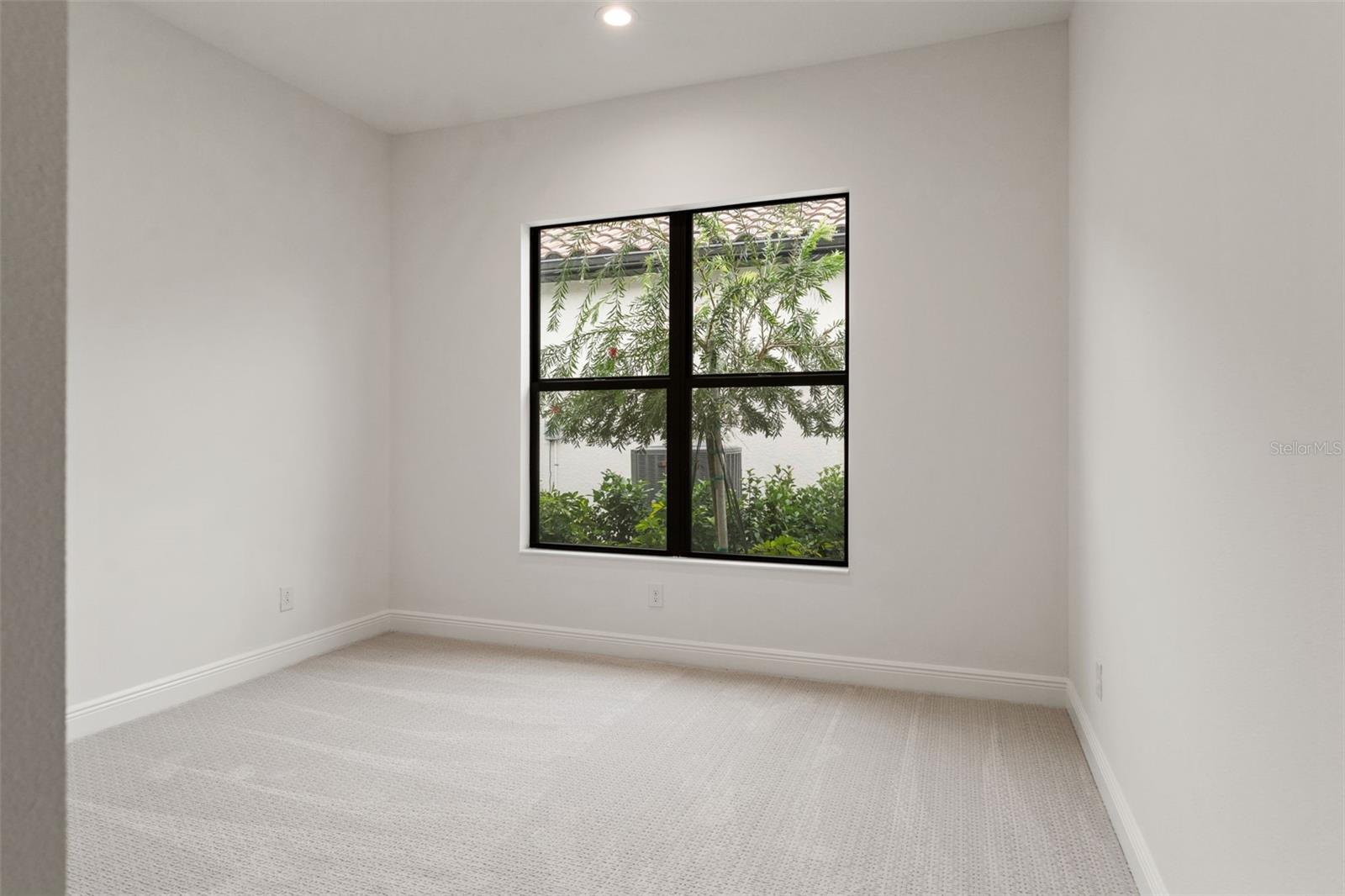 Image 21 of 61 For 552 Bocelli Drive