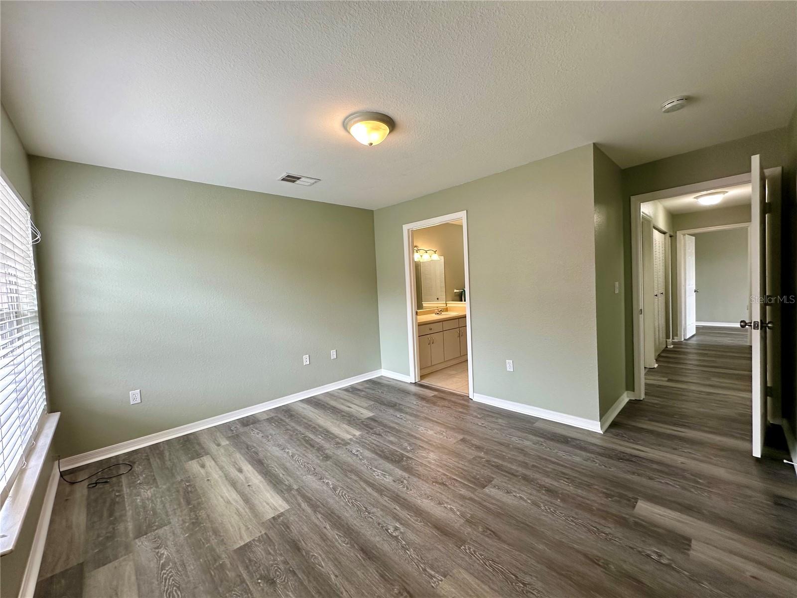 Image 10 of 27 For 10534 White Lake Court 10534