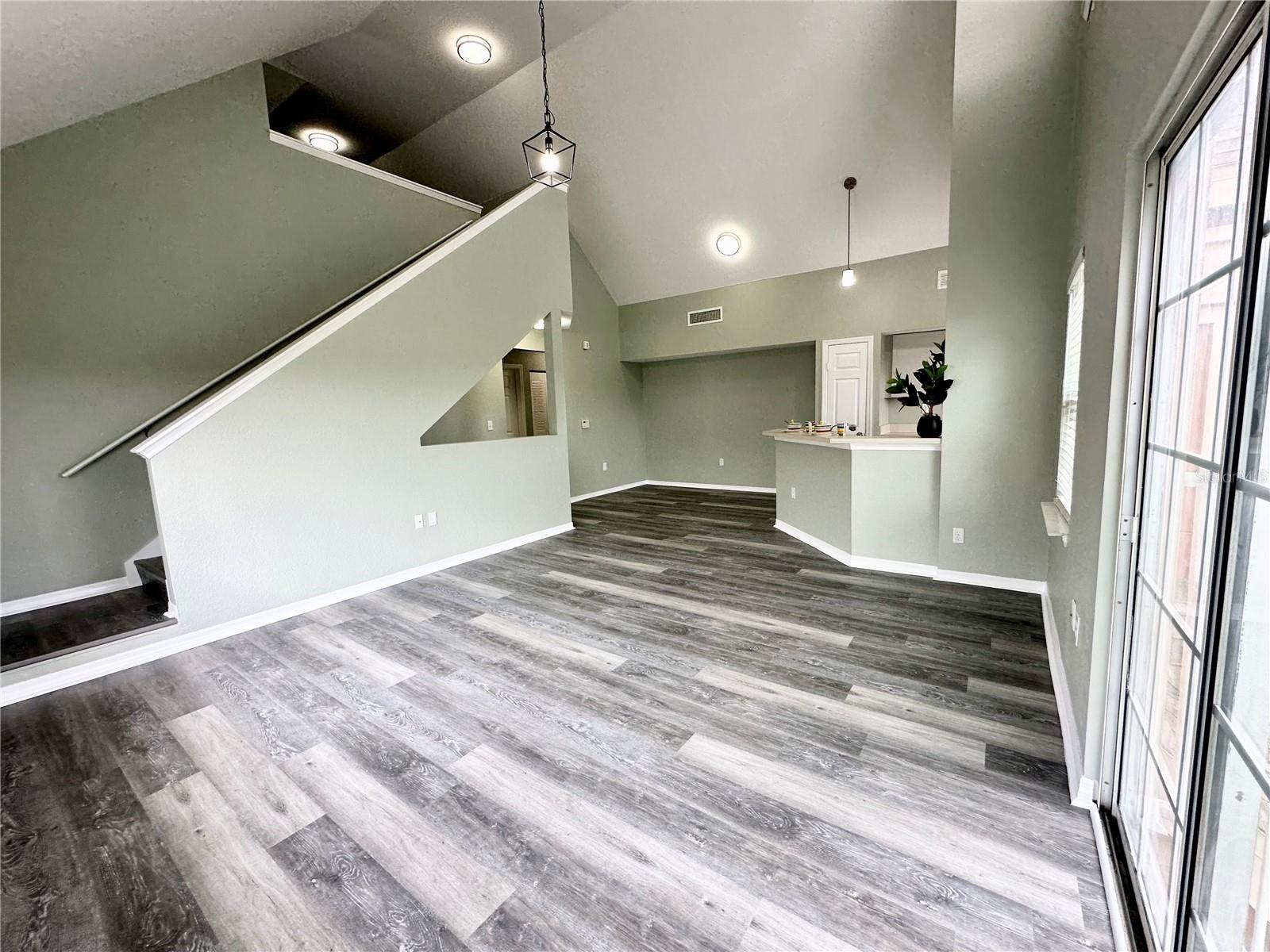 Image 9 of 27 For 10534 White Lake Court 10534