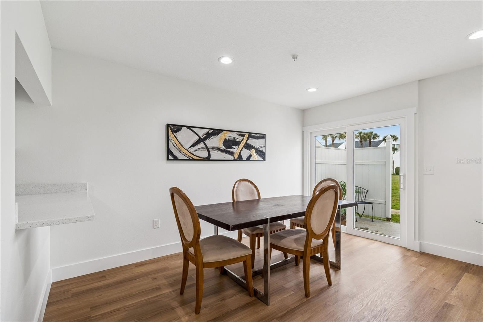 Image 15 of 38 For 718 Haven Place 718