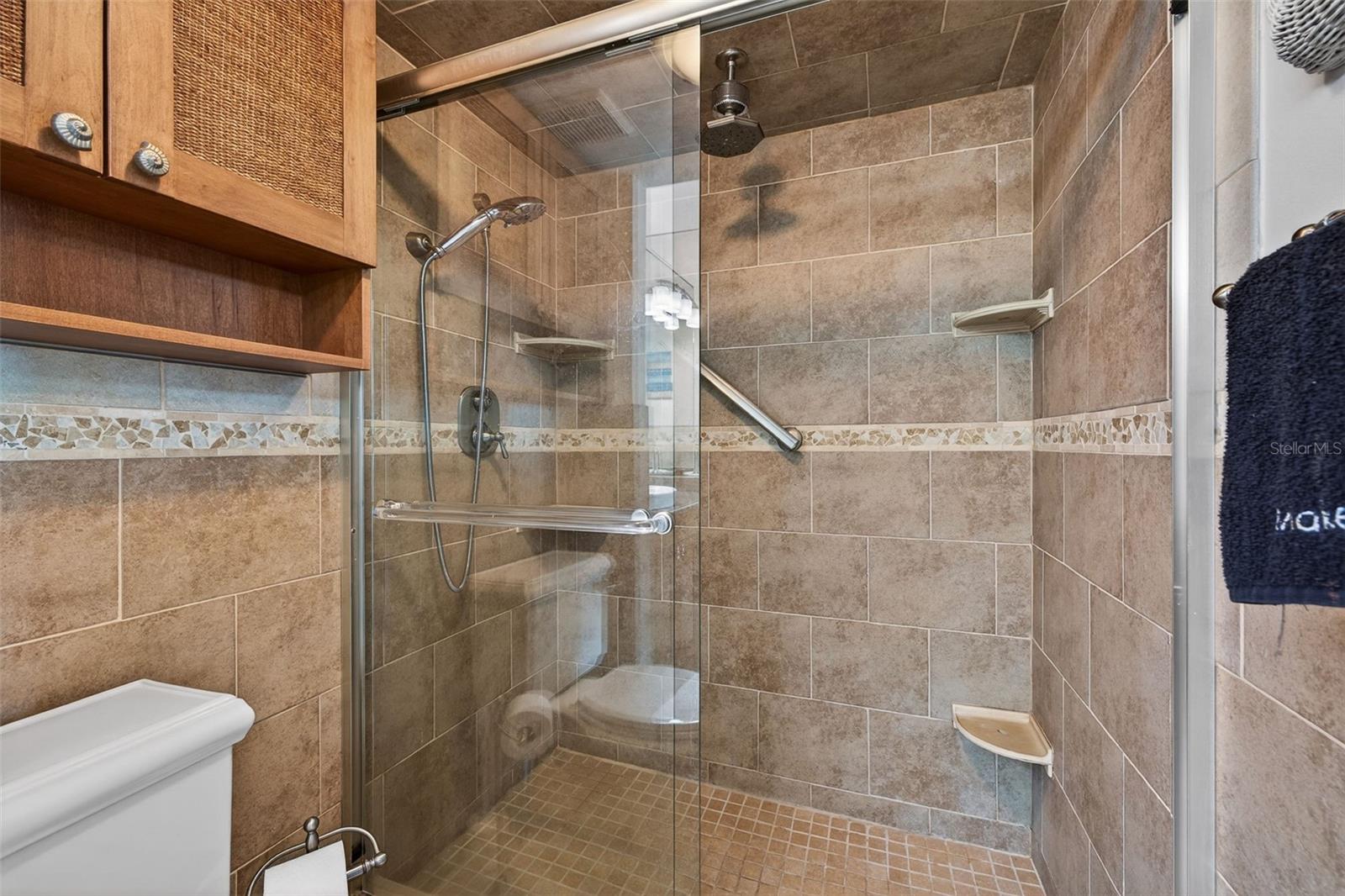 Image 19 of 29 For 5279 Isla Key Boulevard S 410