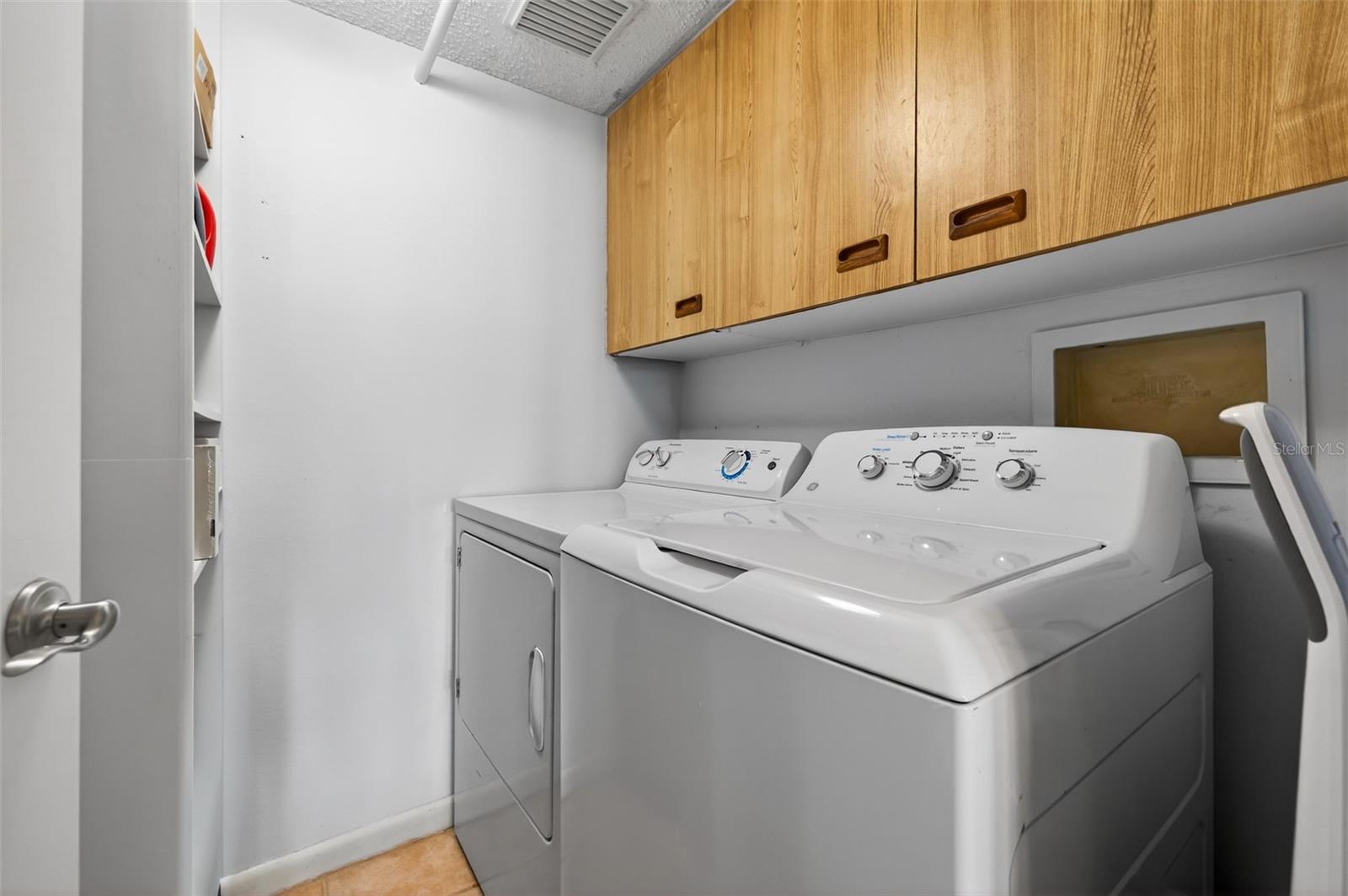 Image 22 of 29 For 5279 Isla Key Boulevard S 410