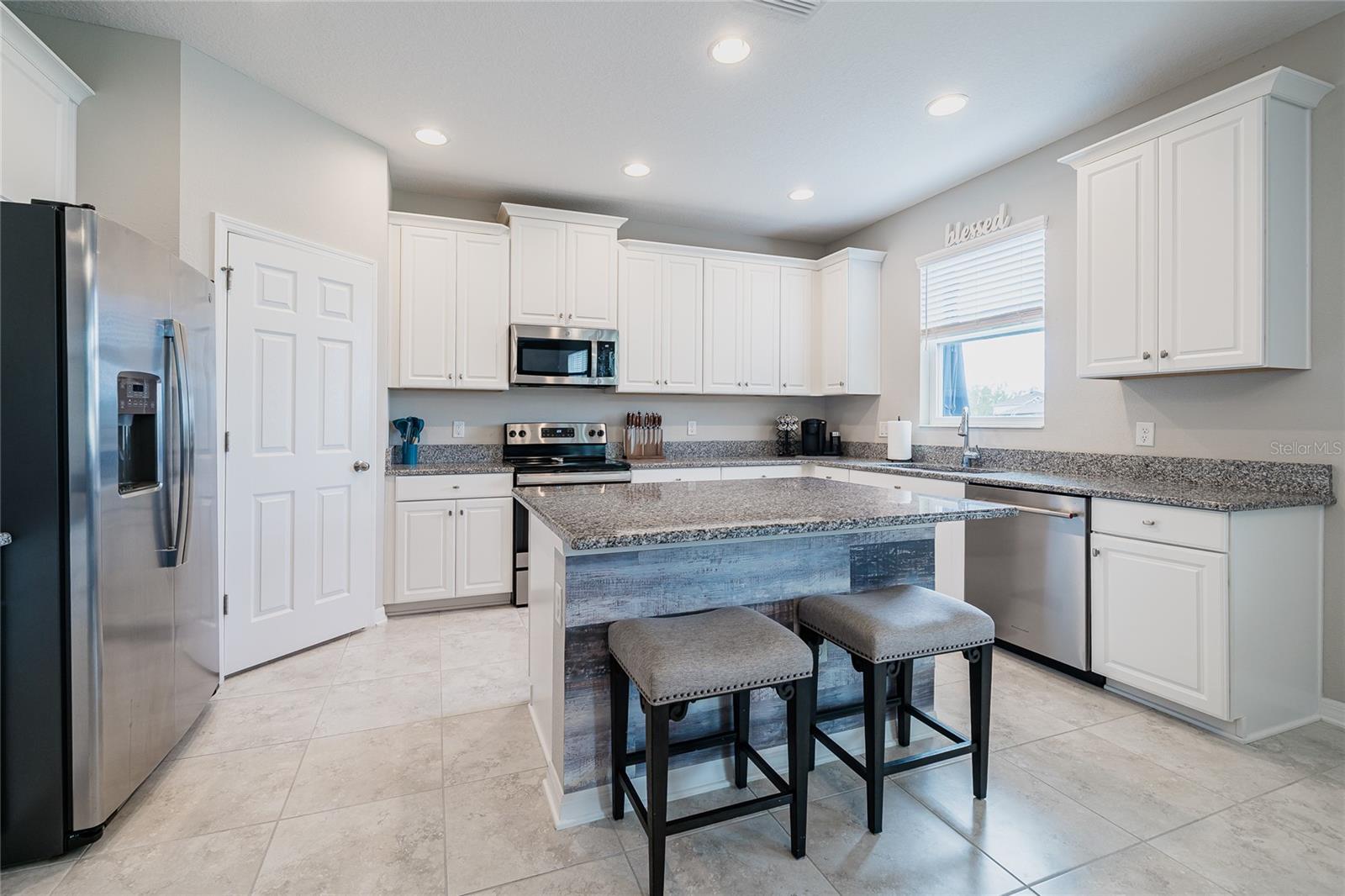 Listing photo id 12 for 31030 Parrot Reef Court