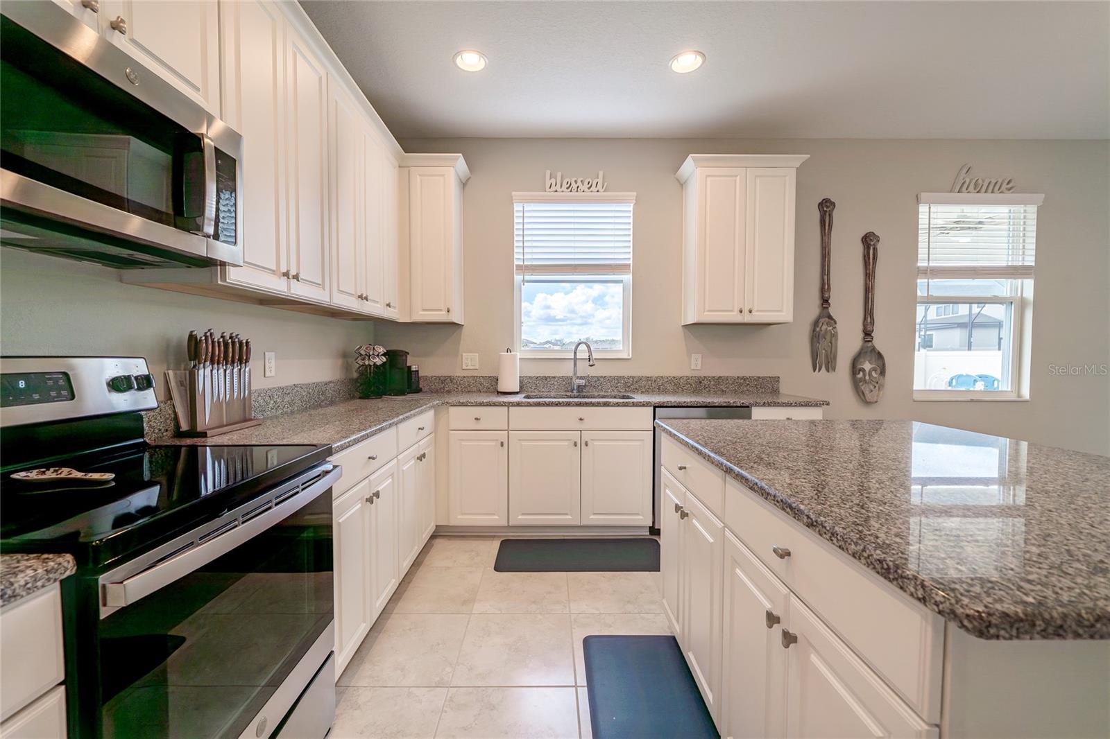 Listing photo id 13 for 31030 Parrot Reef Court